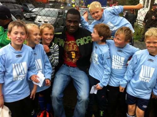 Kim Ojo med Supergutter på Bendit Cup